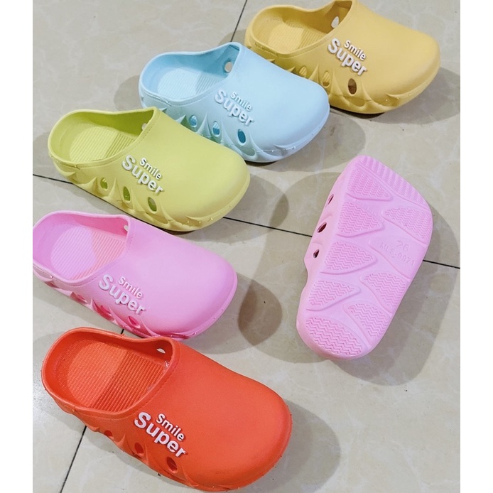 dép trẻ con - cross bé gái bé trai Smile Super sục cao su siêu êm chân