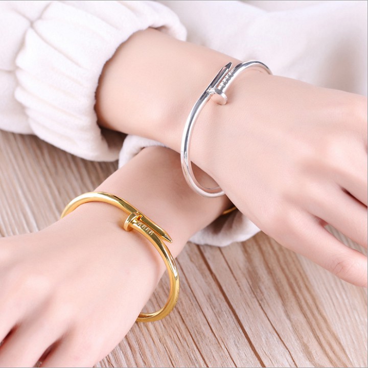 Vòng Tay Đinh Inox Nam Nữ