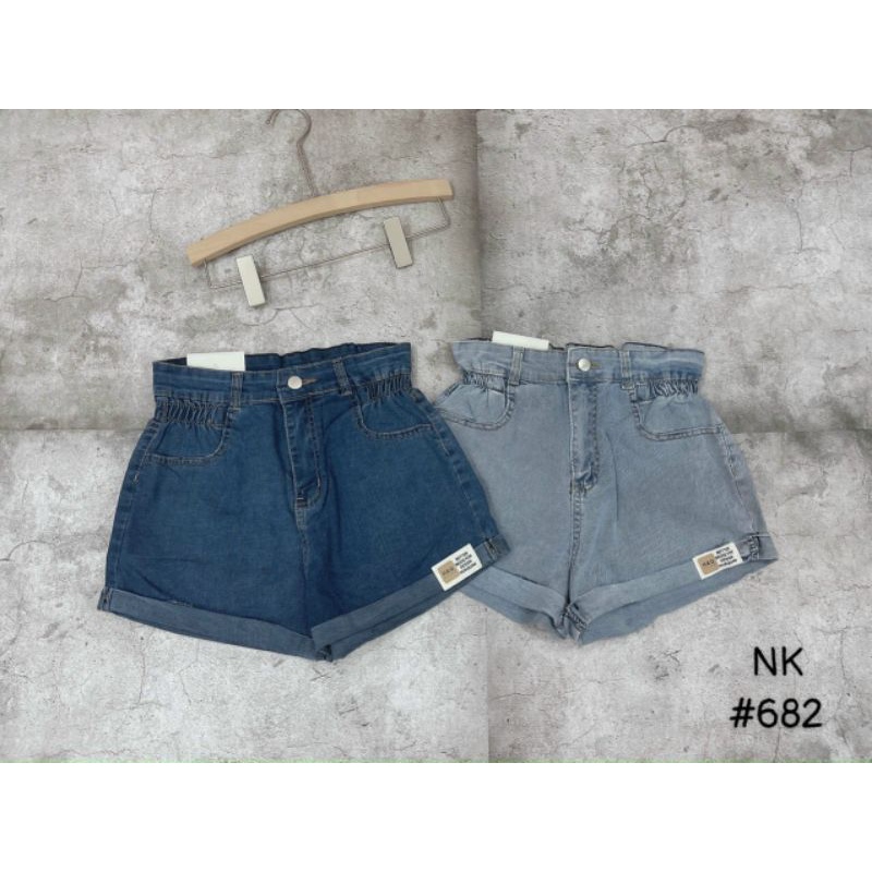 Sale mẫu quần bò cạp cao siêu đẹp