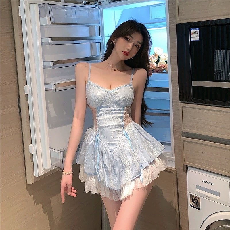 DORÉE - Đầm hai dây dáng xoè phối ren tầng xinh xắn