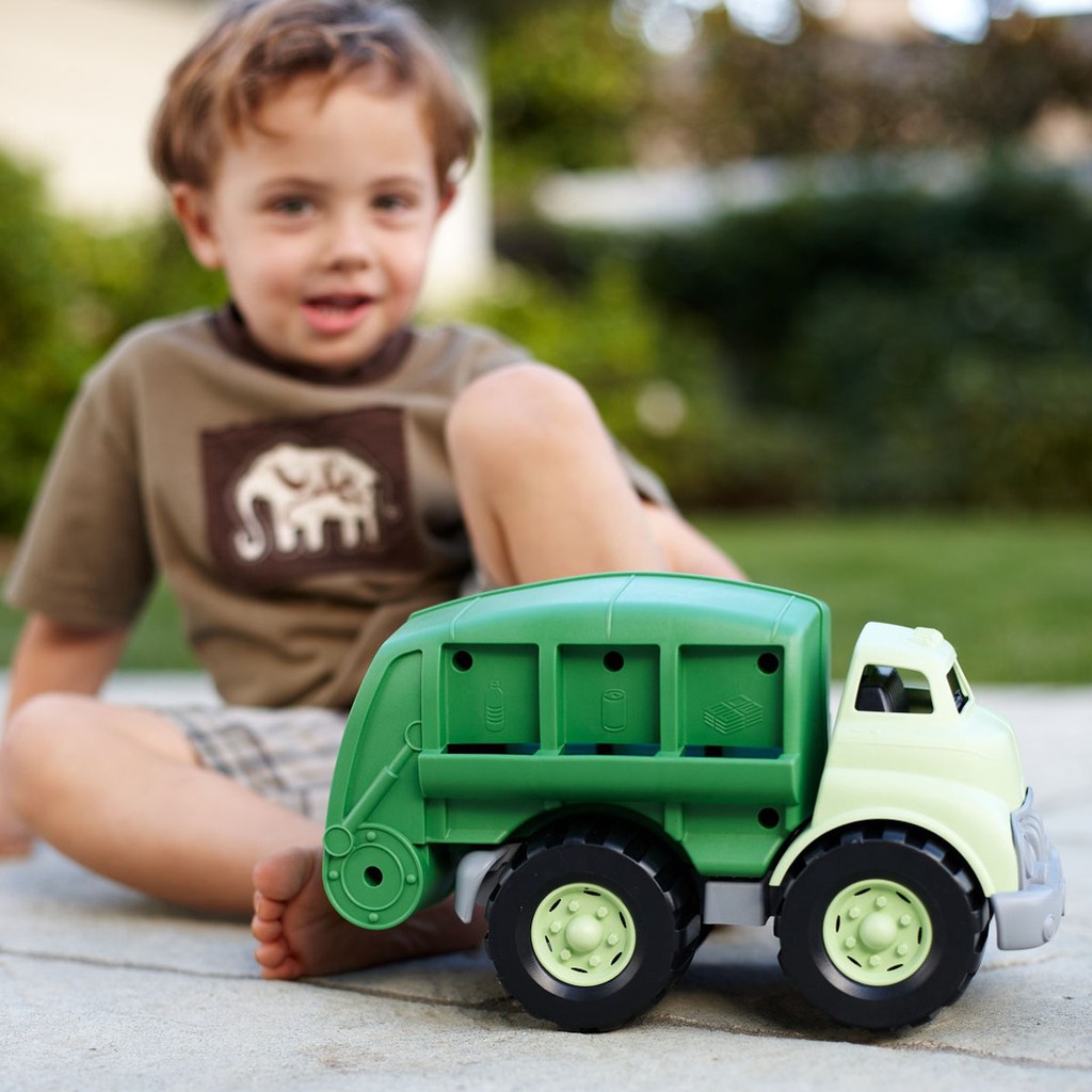 Đồ chơi xe chở rác Green Toys