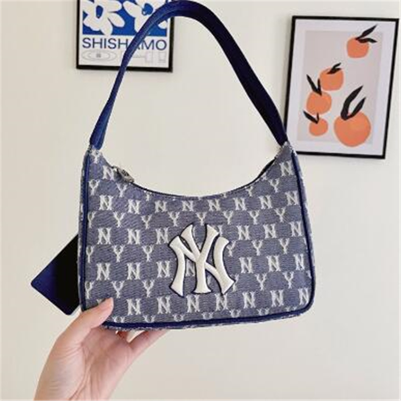 Goods In Stock MLB Retro Printing Fashion All-match Canvas Shoulder Bag Underarm Bag Casual Bag Female Handbag