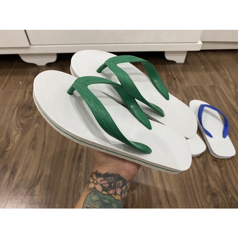 Dép lào Thái trắng quai màu, dép nhập khẩu trực tiếp làm bằng cao su non mang rất êm chân