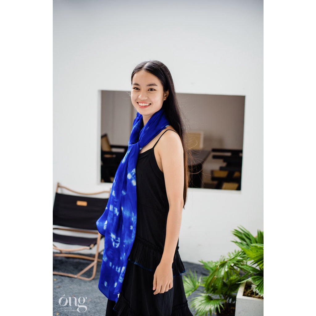 Khăn choàng cổ đi biển- Lụa tơ tằm Việt Nam tạo hoạ tiết bằng kỹ thuật Shibori - Óng silk- 80* 180cm - Azo free
