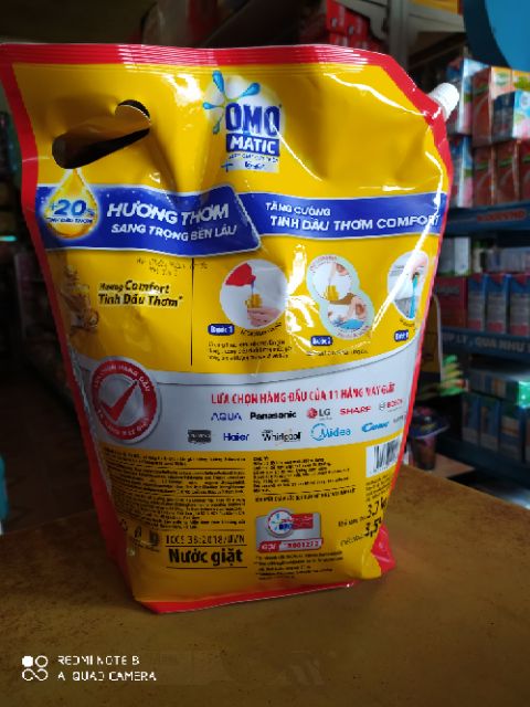 Nước giặt omo matic cửa trên hương comfort 3,6kg
