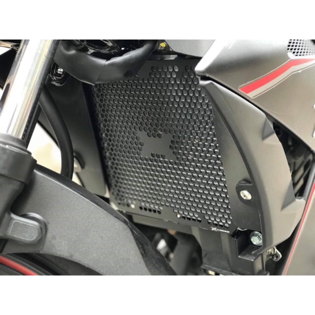 Che két nước Suzuki Raider Fi - Satria Fi - Gsx màu đen