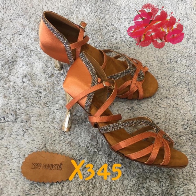 Giày khiêu vũ latin nũ