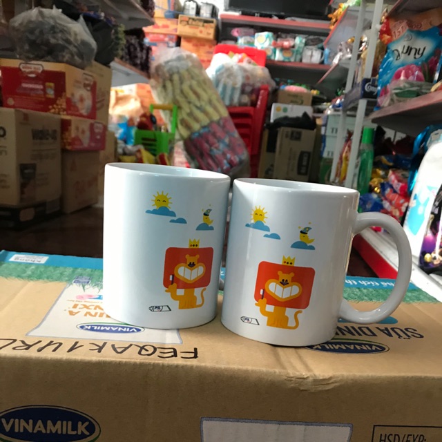 Ly gốm tráng men