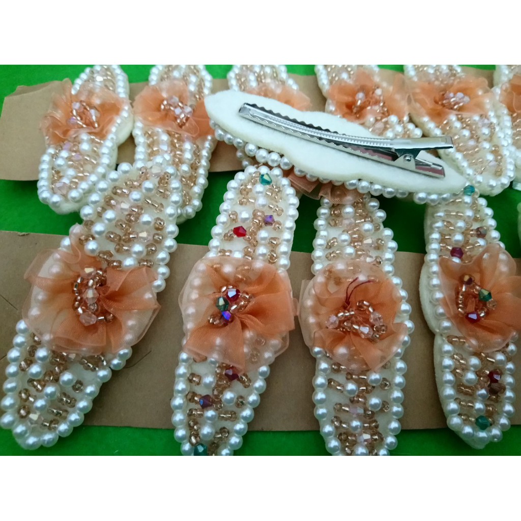 Combo 3 cái Kẹp tóc mẫu đẹp. Đính hạt. Hàng luôn có sẵn