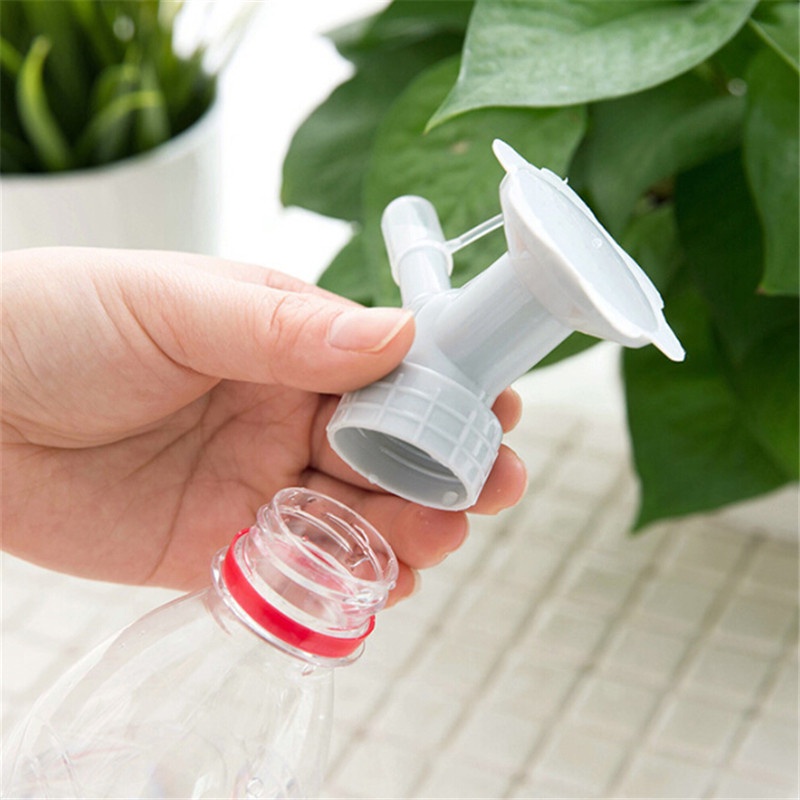 Nước Cầm Tay Bằng Nhựa 2 Trong 1
