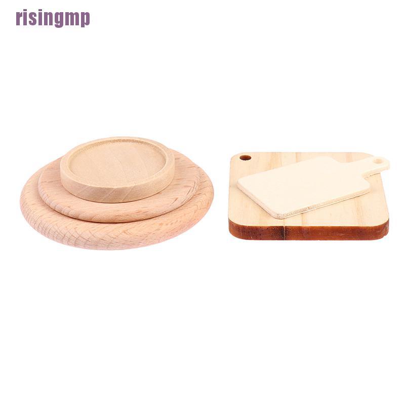 Thớt gỗ mini xinh xắn dùng trang trí cho nhà búp bê