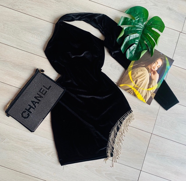 Gv-đầm ôm nhung thun 1 vai đính đá