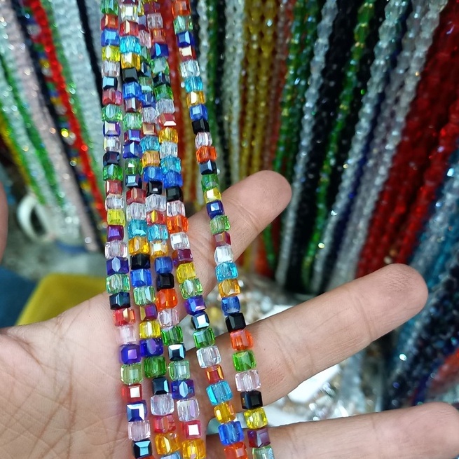 2-5 viên pha lê vuông 6mm đủ màu