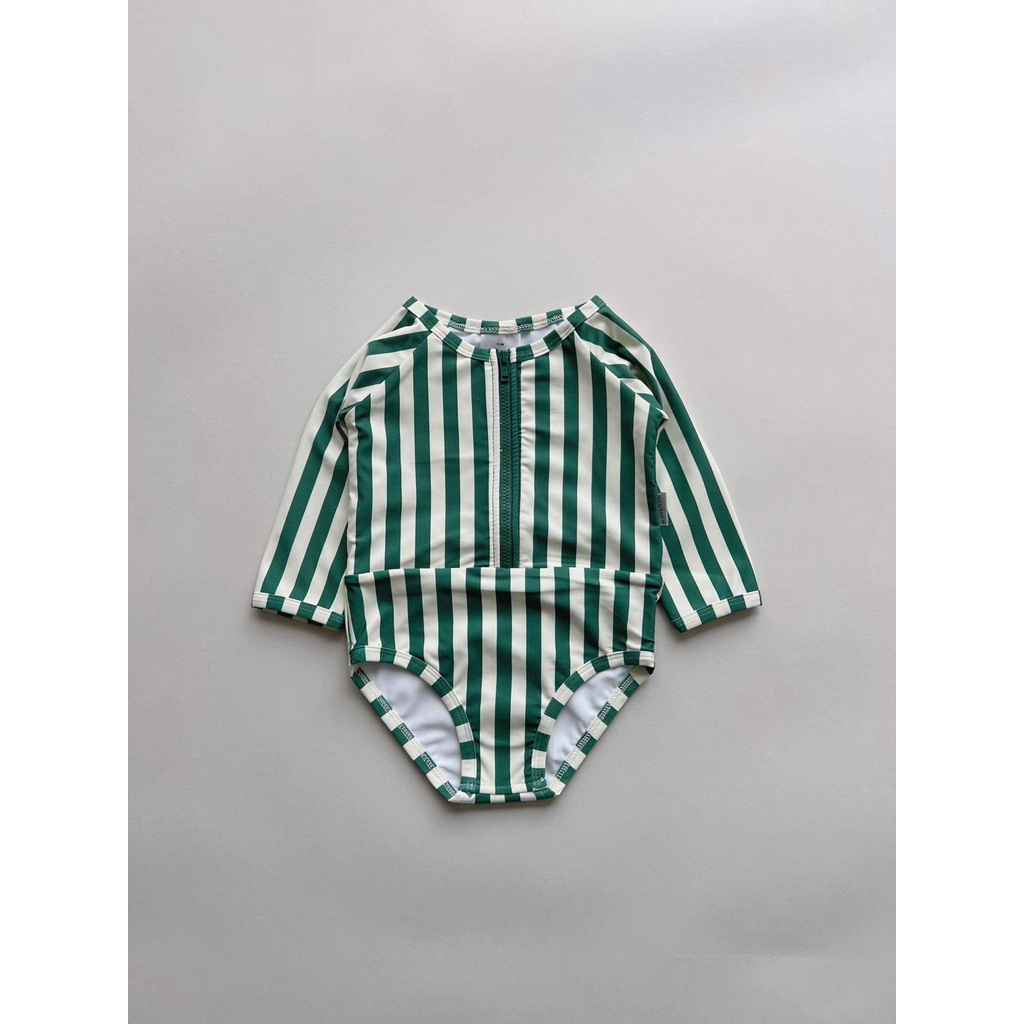 Moana Swimsuit 22 Macro & Micro