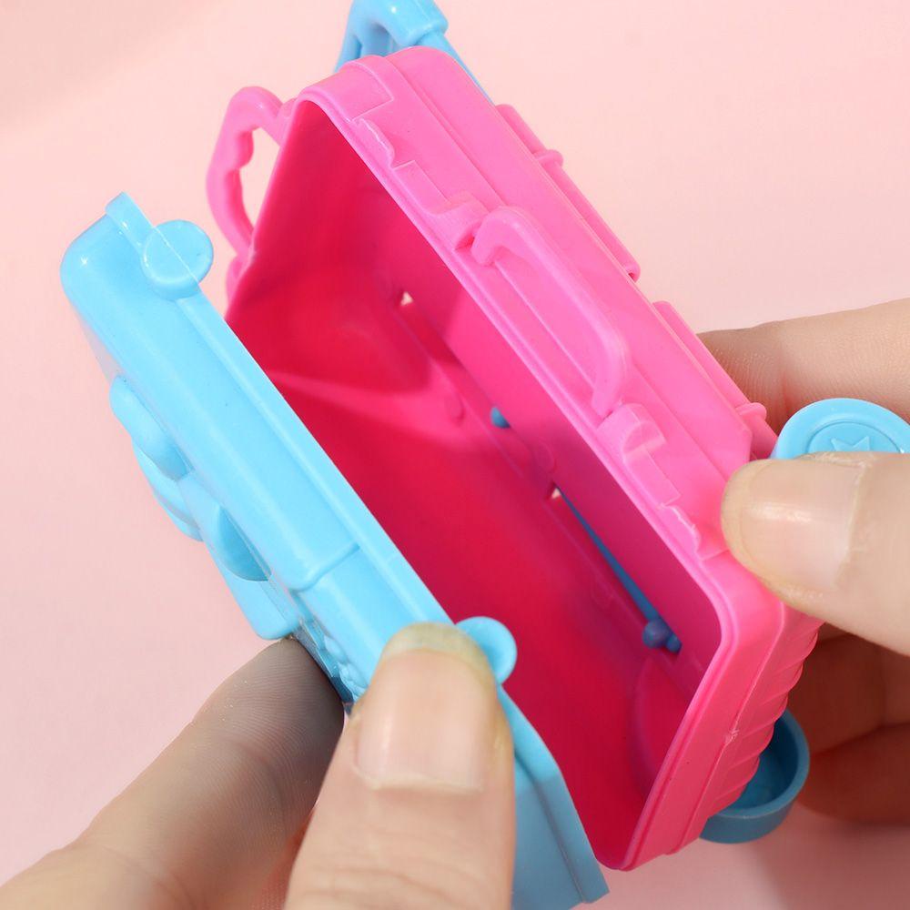 Va Li Du Lịch 3D Bằng Nhựa Cho Nhà Búp Bê LAYOR1