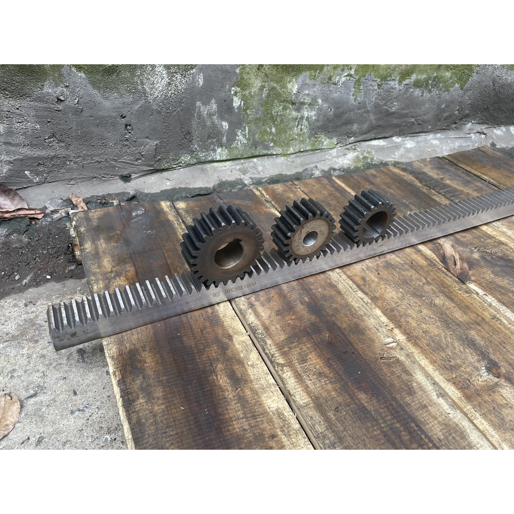 THANH RĂNG M3- 30x30x1000 BƯỚC T=9.42