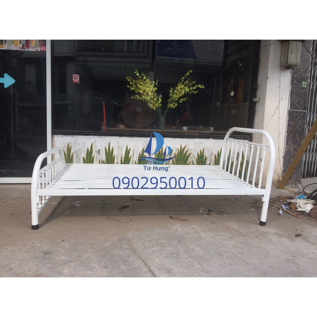 Giường sắt mẫu đẹp kích thước 1m6x2m