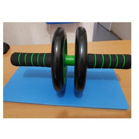 Con lăn 2 bánh xe tập bụng ( xanh lá) kèm thảm 007903- xanh