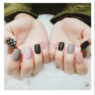 Bộ 24 móng tay giả kèm keo