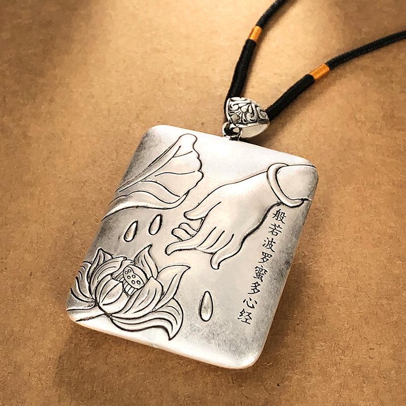 Dây chuyền Phật Thủ Thùy Liên phong cách Phật giáo cổ điển sang trọng