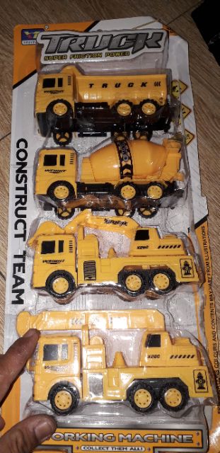 Sét 4 chiếc xe công trình hoặc 4 xe cứu hỏa bằng nhựa chạy chớn