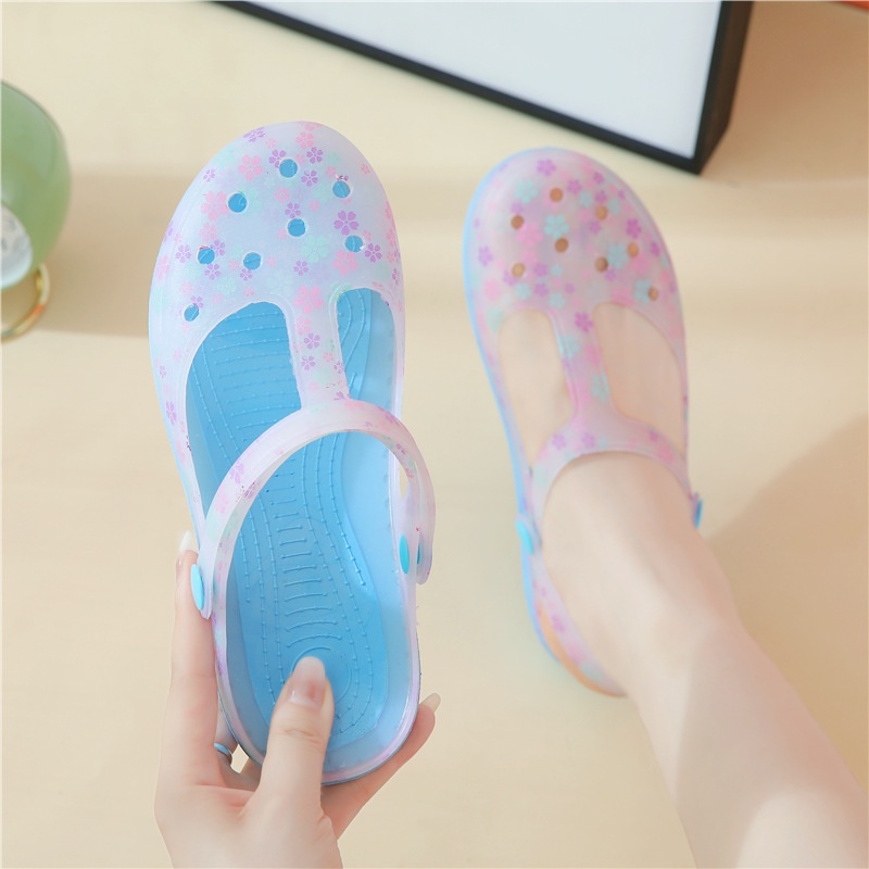 Giày Sandal Nhựa Chống Trượt Hở Ngón In Họa Tiết Thời Trang Mùa Hè Phong Cách Mới Cho Nữ FT9054