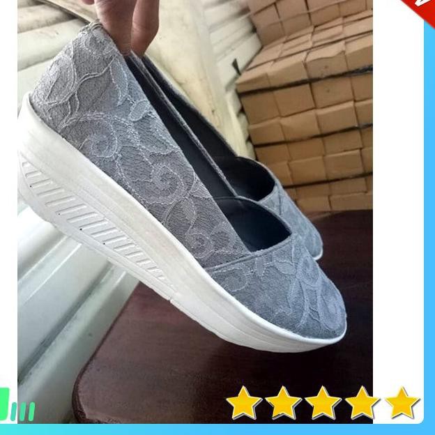 Giày Sneaker Song Hye Kyo Dots Pro Stars Màu Đen Trẻ Trung Năng Động P1M0 Calm Cant