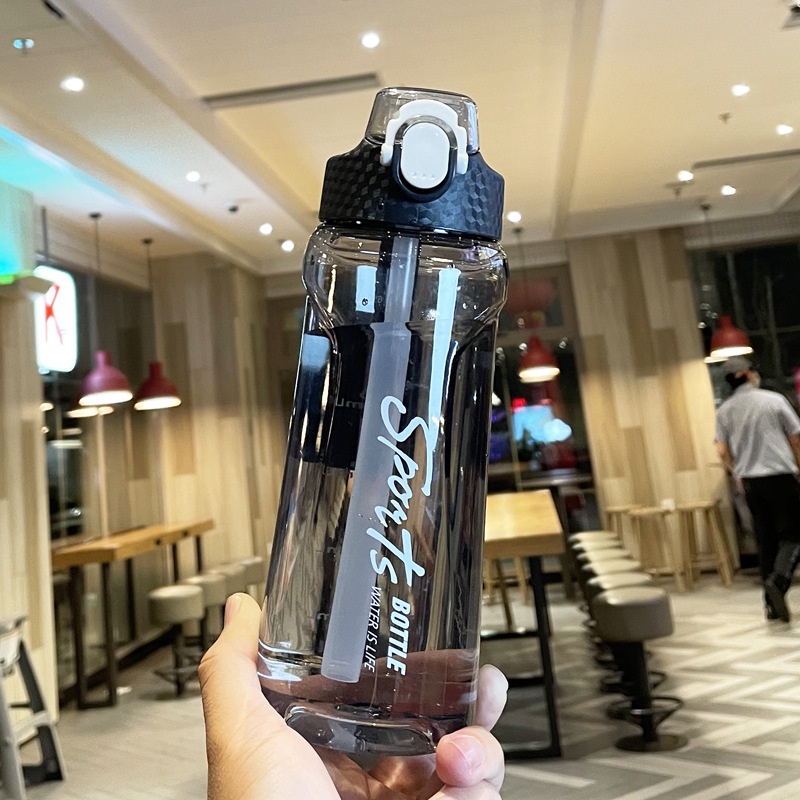 Bình Nước Thể Thao Trong Suốt Dung Tích Lớn 650ml Tiện Dụng