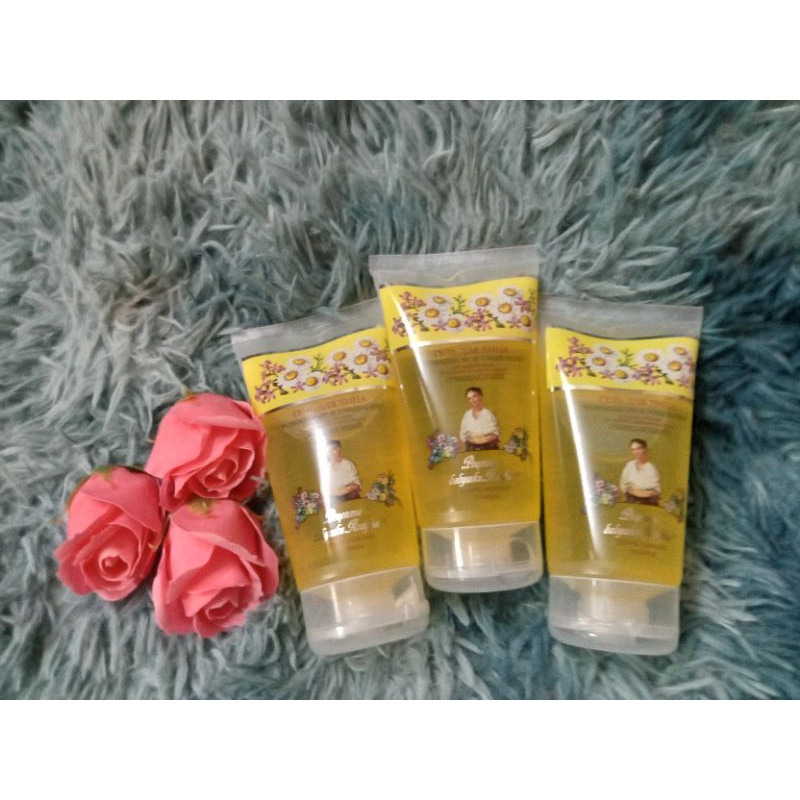 Sữa rửa mặt/Tẩy da chết bà già Nga