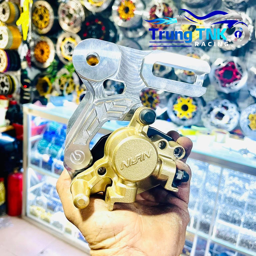 Pát heo dầu quay ngược gắn exciter winner