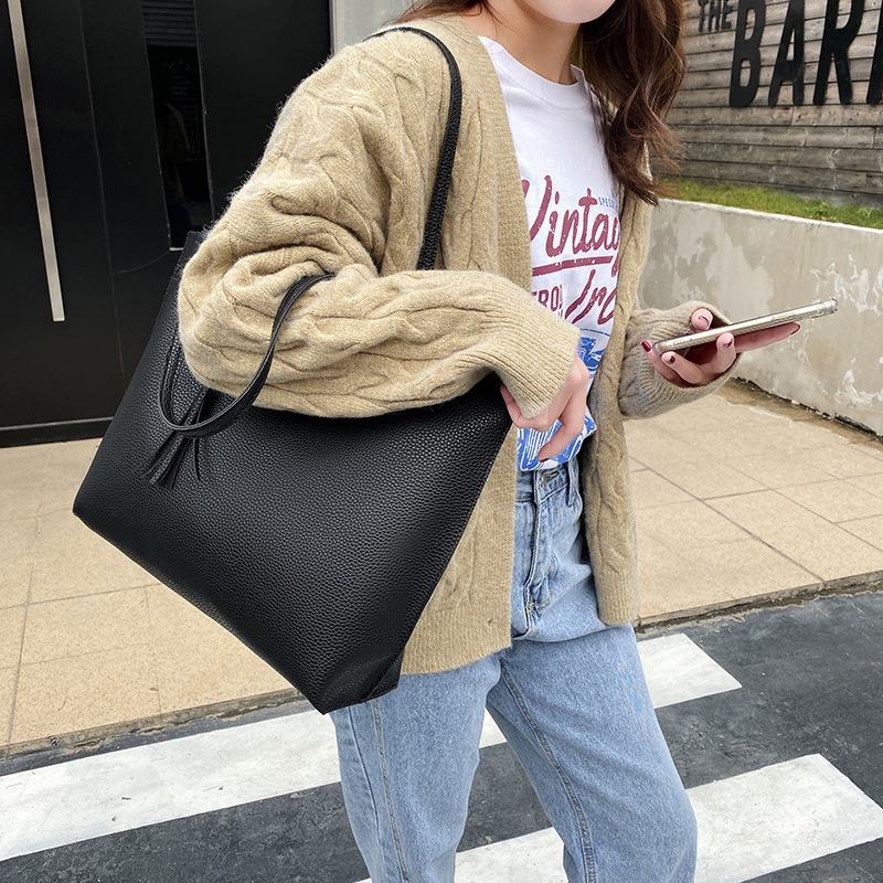 Túi Xách Tote Cỡ Lớn Phối Tua Rua Thời Trang Cho Nữ
