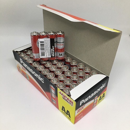 Pin AA Panasonic màu đỏ