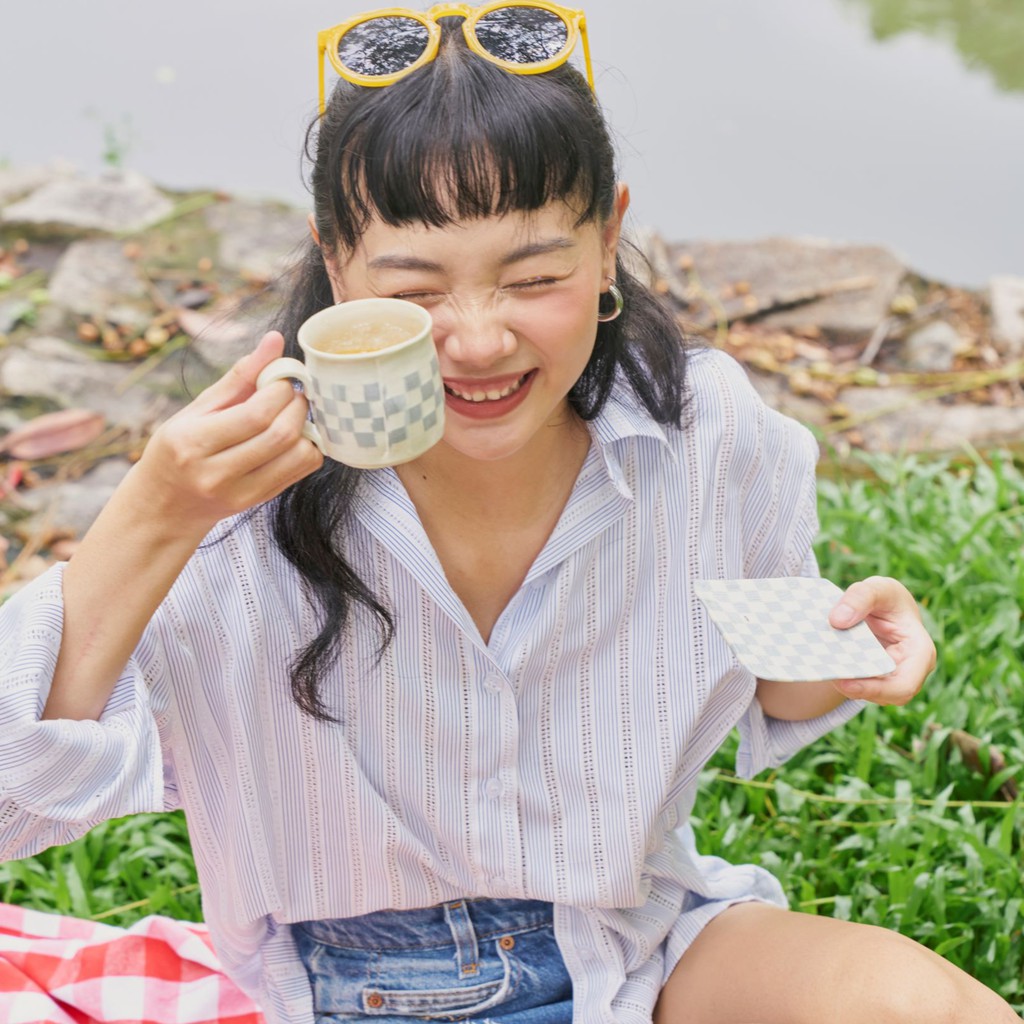 Anniegals - Áo sơ mi sọc xanh oversize tay dài - Blue Striped Oversized Shirt