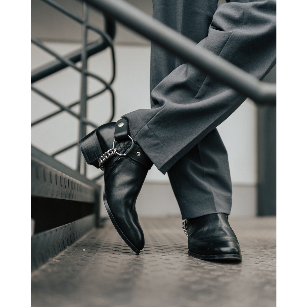 Phụ Kiện Cho Boots TARMOR Màu Đen Da Thật Harness Chain In Black Leather