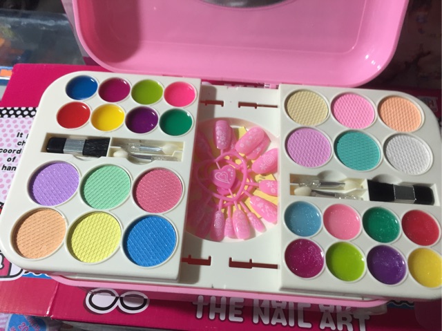 Hộp trò chơi vali kéo trang điểm làm móng tay nail hello kitty