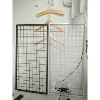 Khung Lưới Sắt treo phụ kiện, viền vuông 16li, 50cm x100cm