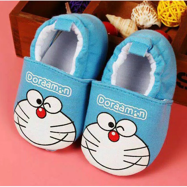 Giày Tập Đi Hình Doraemon Đáng Yêu Cho Bé