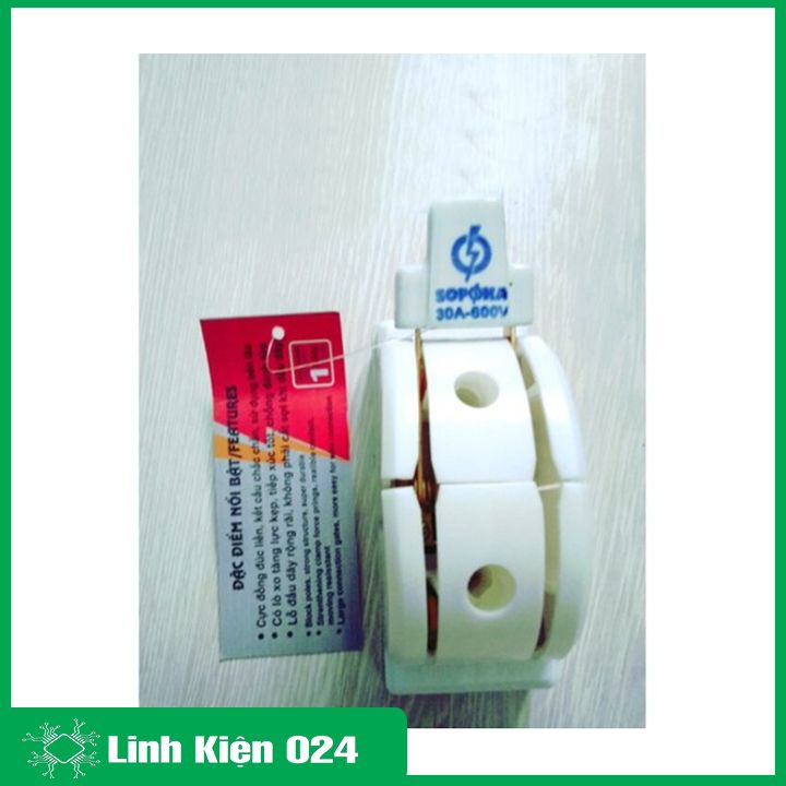 Cầu dao đế sứ đảo chiều 2 pha / 3 pha 30A-600V SOPOKA