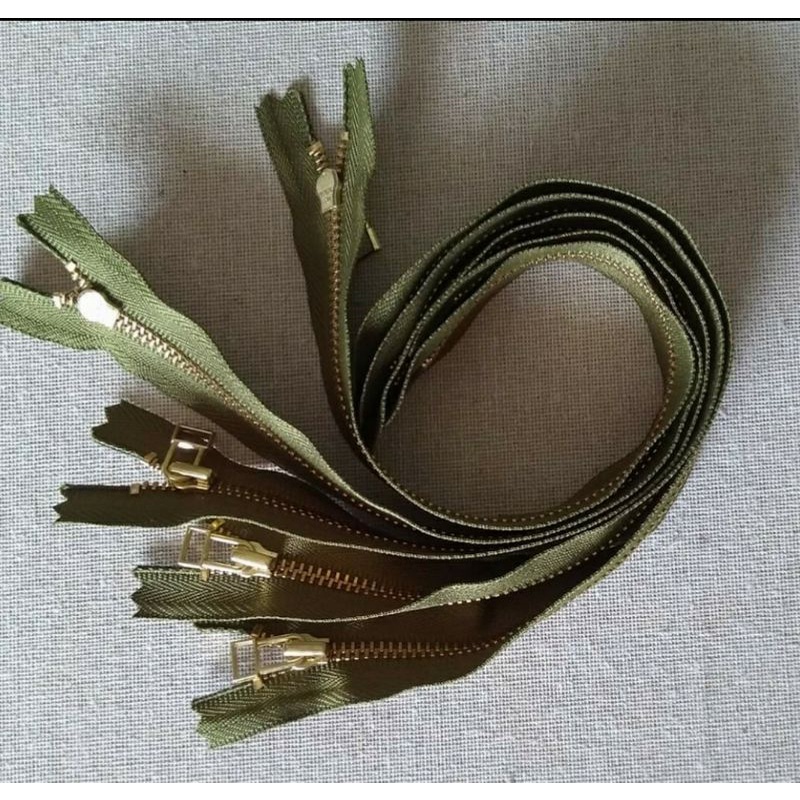 Dây kéo YKK 25cm răng 3 may quần áo túi ví