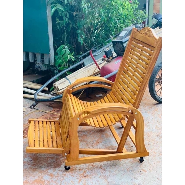 Ghế lười  gỗ  gõ  đỏ  hàng  3 dây kích thước  dài 188cm ngang 85 cm cao 114 cm.