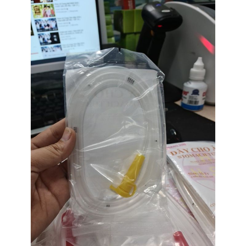 Dây cho ăn có nắp Hoàng Sơn, Dây nuôi ăn Hoàng Sơn 16Fr/ 18Fr