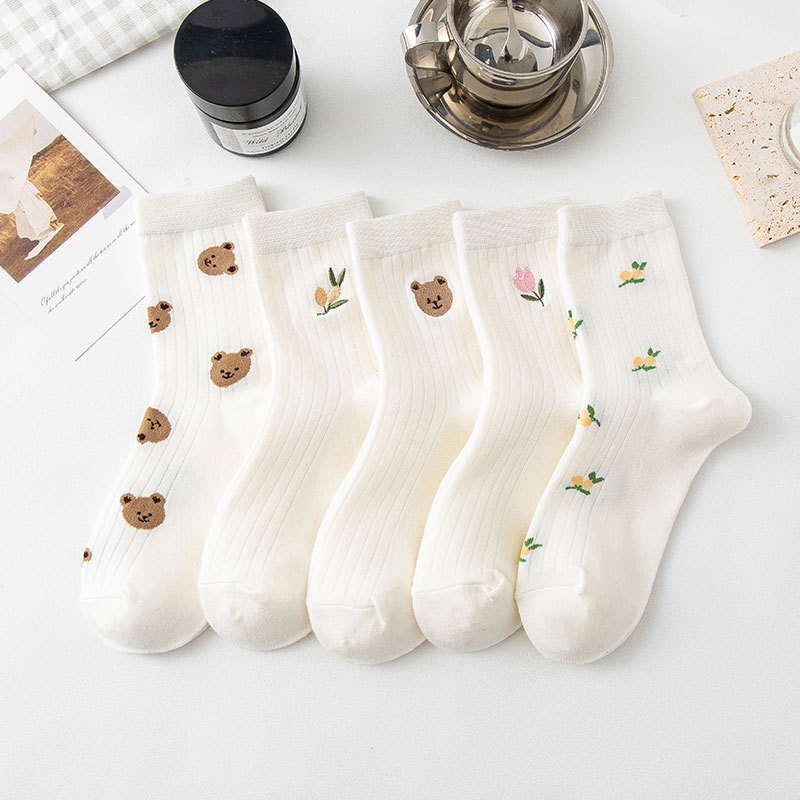 Vớ cotton Màu Trắng Thêu Họa Tiết Gấu Và Hoa Dễ Thương Phong Cách Nhật Bản Thời Trang Xuân Thu Cho Nữ