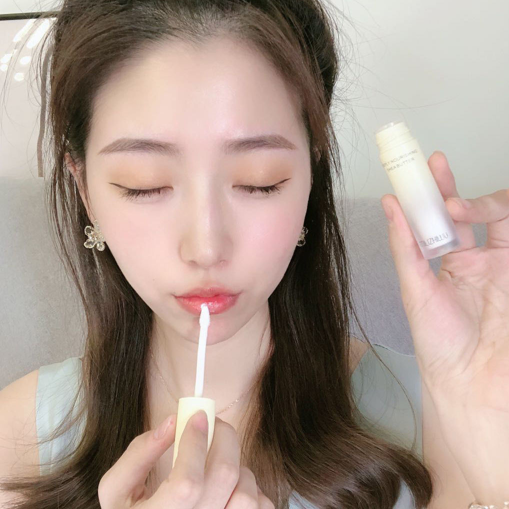 [Hàng mới về] Son Dưỡng Môi Tảo Biển MILIZHIWU Không Màu Lâu Trôi Cho Nam Và Nữ | BigBuy360 - bigbuy360.vn