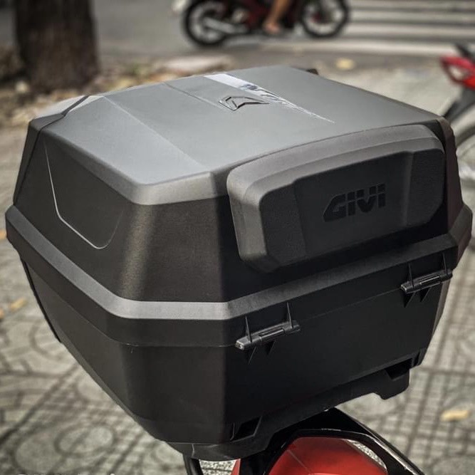 Thùng sau Givi B42N-ADV hệ thống khóa Monolock cao cấp dung tích 42 lít kèm đế gắn thùng Givi MP70N chính hãng