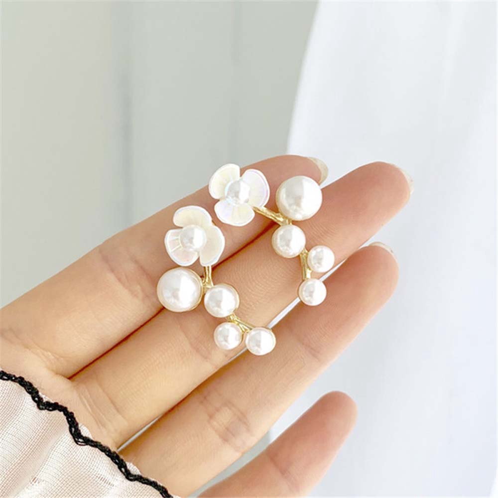 Hoa tai kiểu dáng thời trang phong cách cho nữ