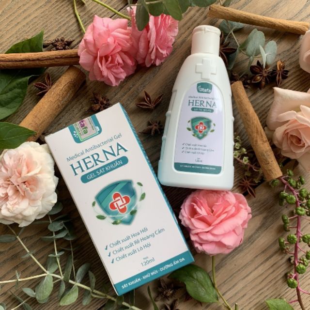 Gel Rửa Tay Khô HERNA Sát Khuẩn Và Dưỡng Ẩm Da Tay 120ml