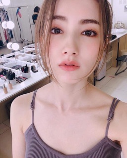 Chì kẻ mày esteelauder tone 03