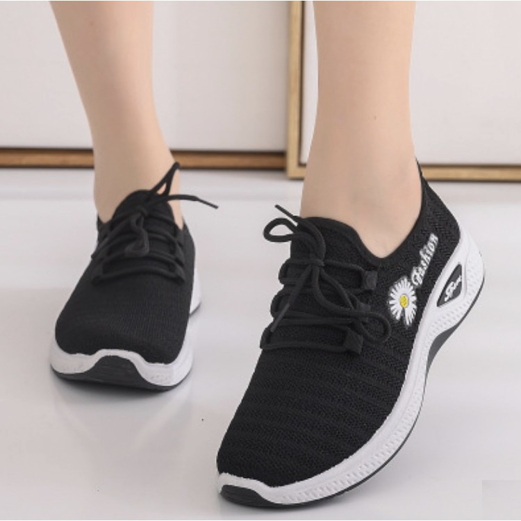 Giày Sneaker nữ thể thao hoa cúc Fashion