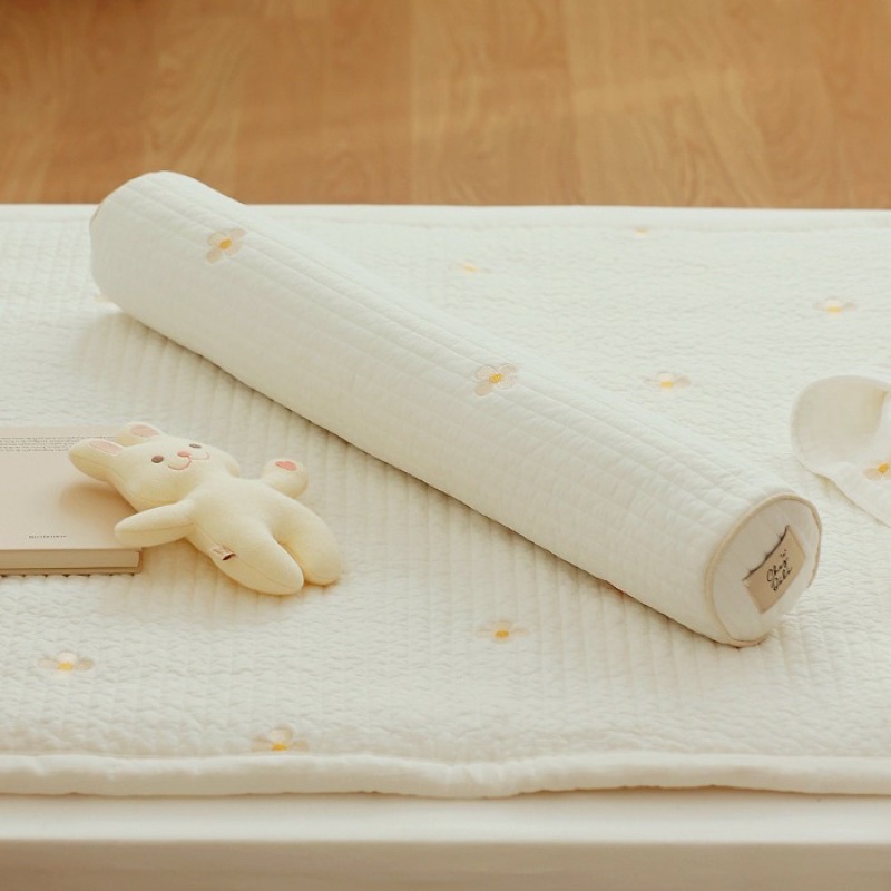 Gối ôm Chezbebe cao cấp Hàn Quốc cho bé hình hoa 2022