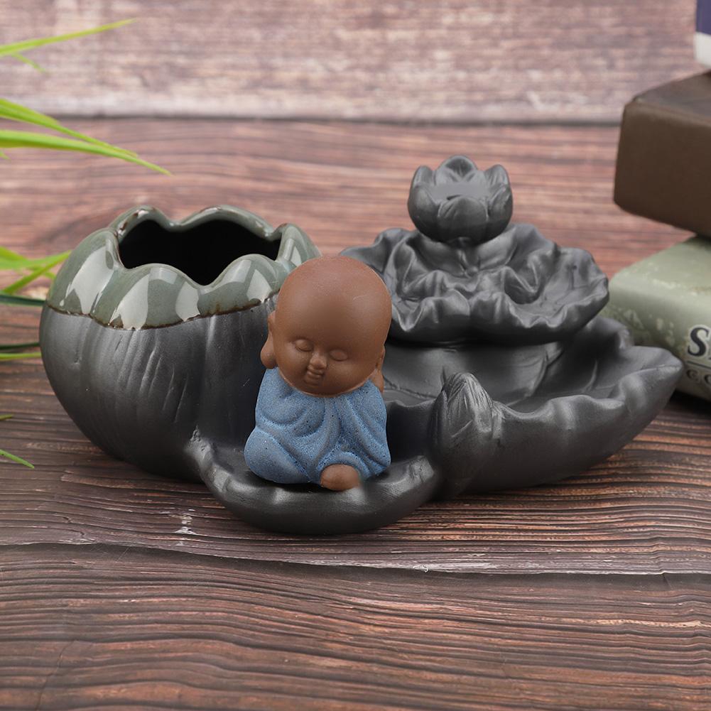 Thác khói trầm hương chảy ngược bằng gốm sứ dùng trang trí nội thất